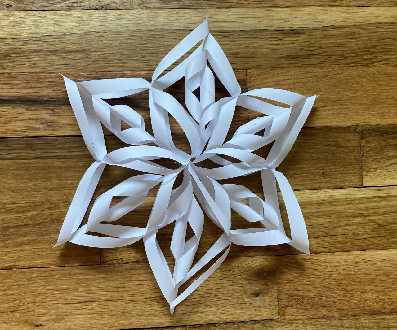 How to make a 3d paper snowflake decoration