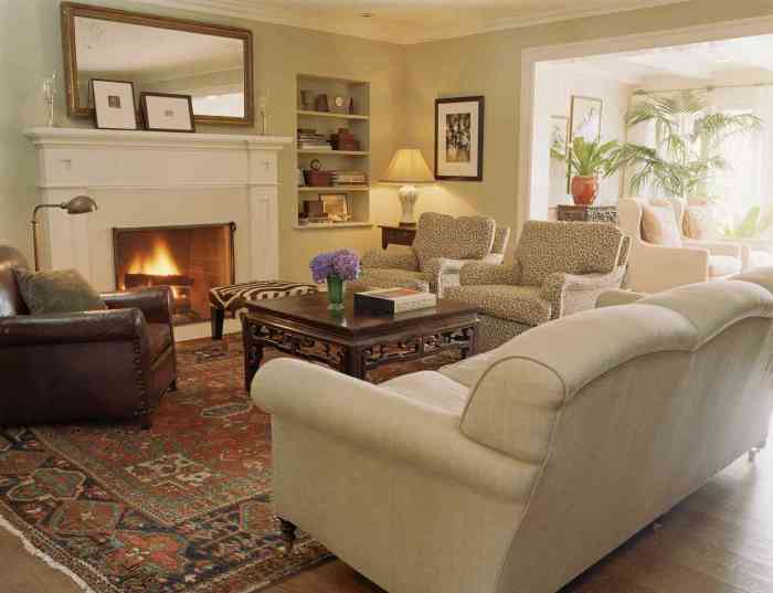 How to decorate a small cozy living room