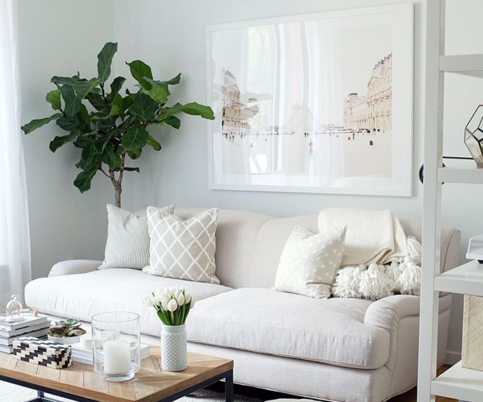 How to decorate big empty living room wall